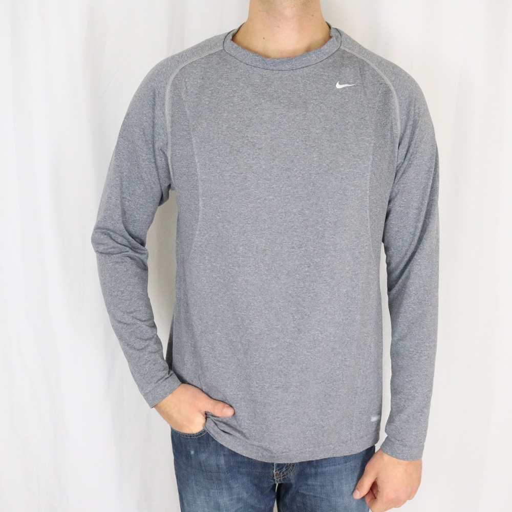 Men's Nike thermal dri-fit long sleeve. XL-A2